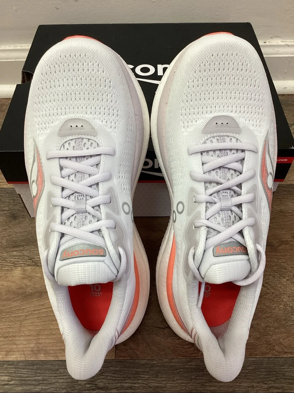 Women’s Saucony Triumph 23